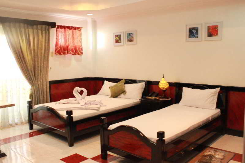Green One Hotel Lapu-Lapu City Exterior photo