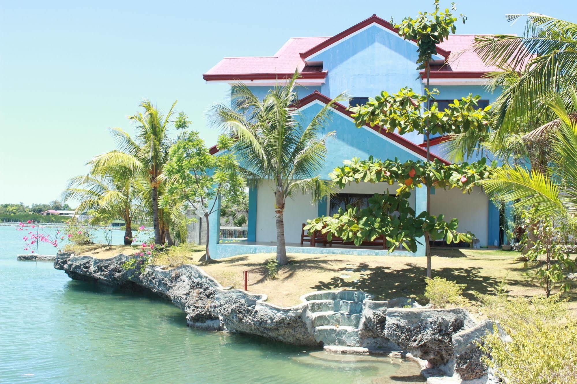 Green One Hotel Lapu-Lapu City Exterior photo