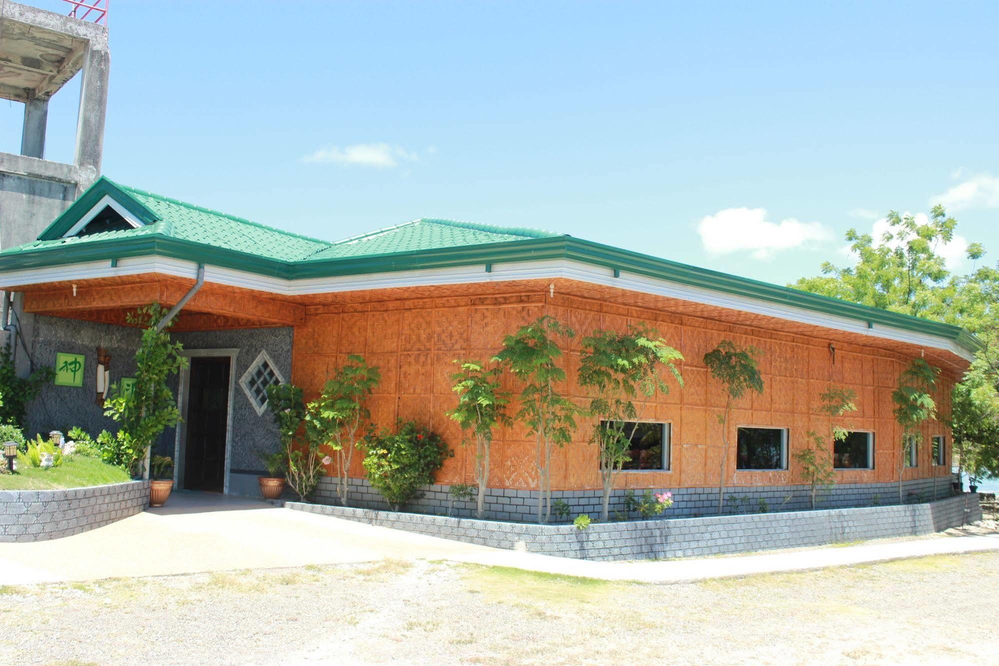 Green One Hotel Lapu-Lapu City Exterior photo